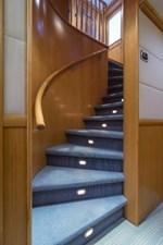 4*PUPPIES 14 Stairs To Lower Guest Accommodations 