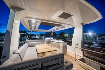 2023 Beneteau Grand Trawler 62 23 BENETEAU Grand Trawler 62 Flybridge
